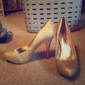 Lulu Townsend gold sparkle heels